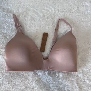 SKIMS Women's Wireless Form Lightly Lined Bra Mica Size 32D BR-WRL-1889 NWT